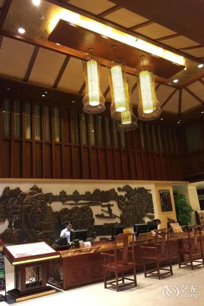 Liuzhou Sanjiangxian Dongxiangguo Hotel Exteriér fotografie
