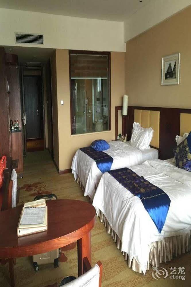 Liuzhou Sanjiangxian Dongxiangguo Hotel Exteriér fotografie