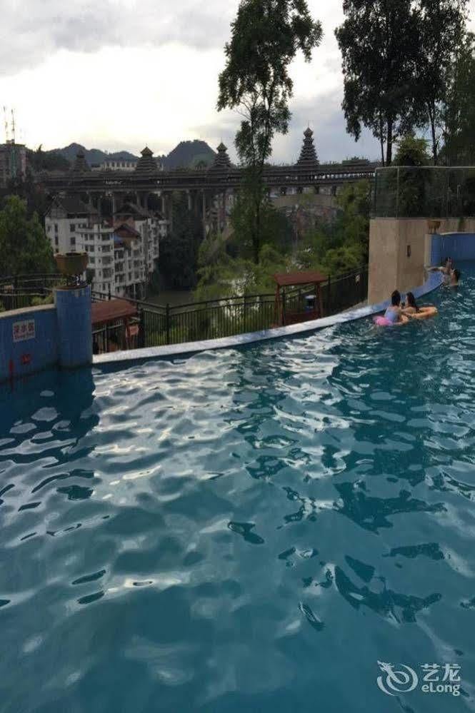 Liuzhou Sanjiangxian Dongxiangguo Hotel Exteriér fotografie